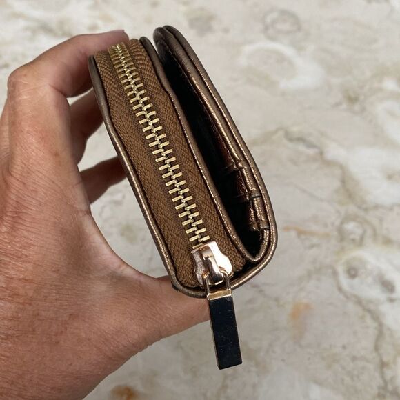 Love & Lore Vegan Bronze Gold Tone Compact Zip Wallet - Picture 9 of 10